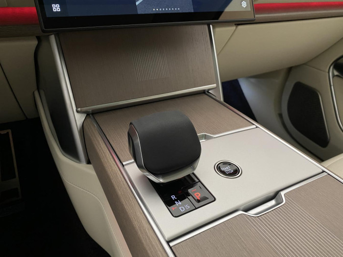 Land Rover Range Rover P530 AUTOBIOGRAPHY REZERVACE