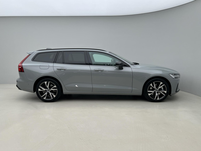 Volvo V60 B4 DARK PLUS