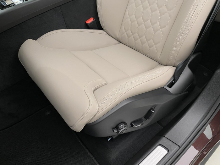 Volvo XC60 B5 AWD AUT DARK PLUS