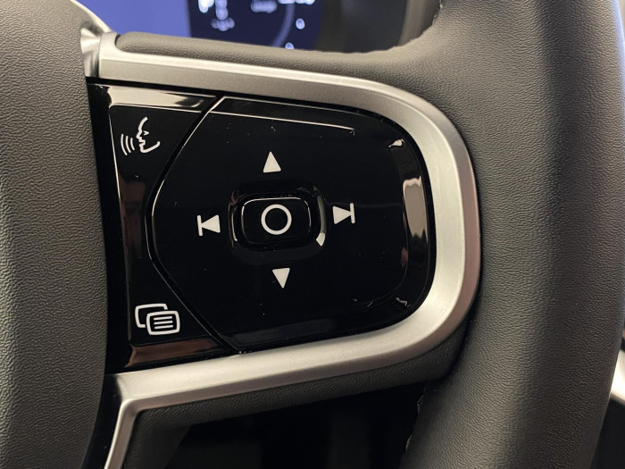 Volvo XC90 T8 AWD RECHARGE CORE AUT CZ 7m