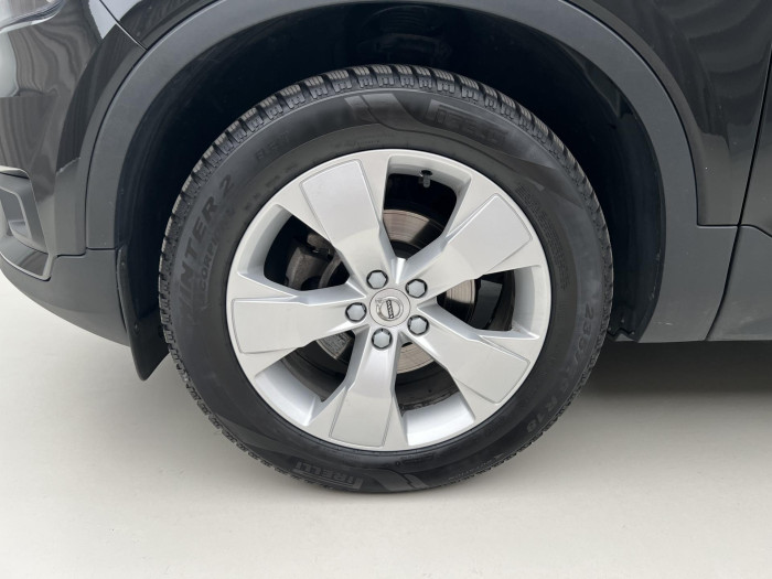 Volvo XC40 T3 MOMENTUM PRO AUT 1.maj. 1.5 Momentum