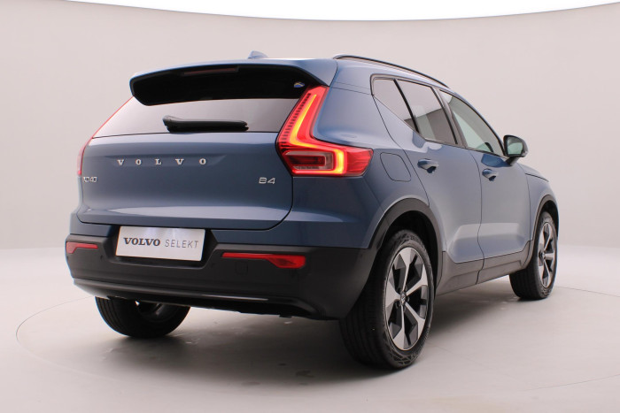 Volvo XC40 B4 DARK ULTRA AUT CZ