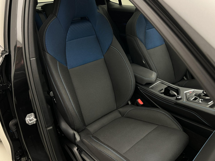 Lynk & Co 01 PHEV DCT AUT