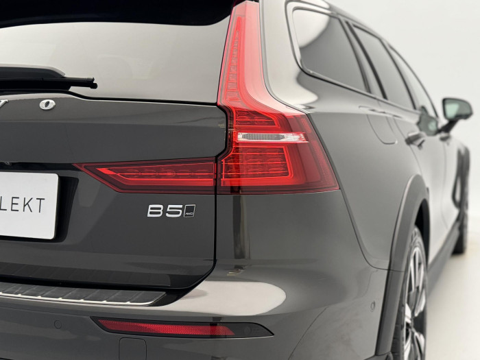 Volvo V60 CC B5 AWD PLUS BRIGHT 1.maj