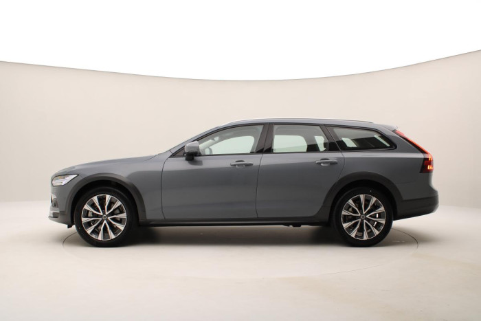 Volvo V90 CC B4 AWD PLUS AUT 1.maj