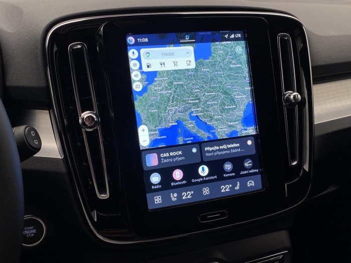 Volvo XC40 B3 DARK PLUS AUT CZ