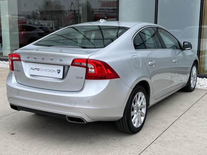 Volvo S60 D4 MOMENTUM 1.maj. 2.0 d Momentum