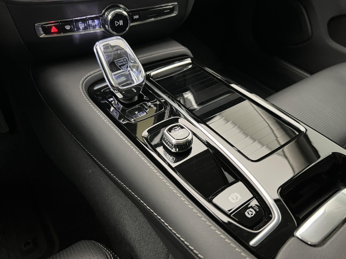 Volvo V60 T6 AWD AUT RECHARGE DARK ULTRA