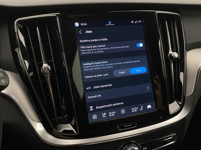 Volvo V60 B4 AUT DARK PLUS