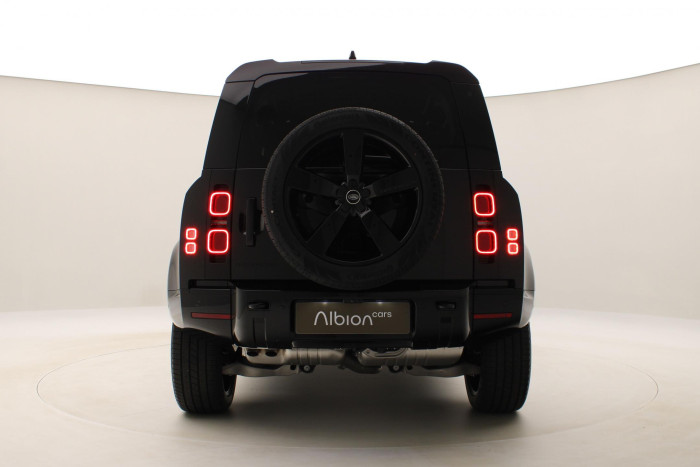 Land Rover Defender 110 D300 X-D HSE REZERVACE 3.0 d d