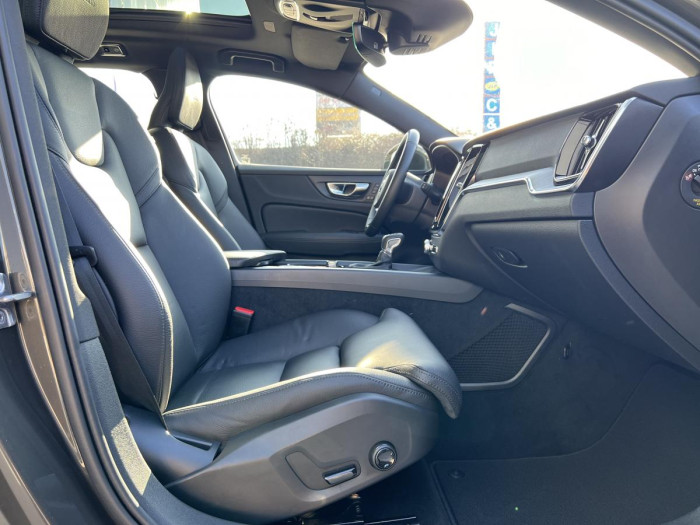 Volvo V60 T5 INSCRIPTION Aut REZERVACE