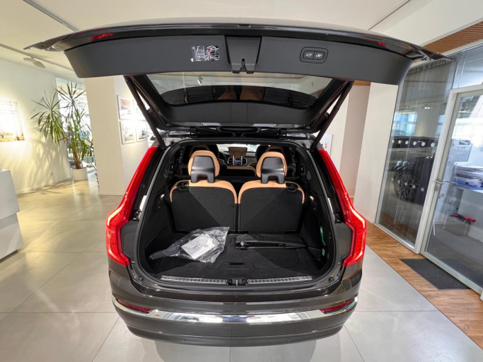 Volvo XC90 T8 AWD AUT  ULTRA 7-míst