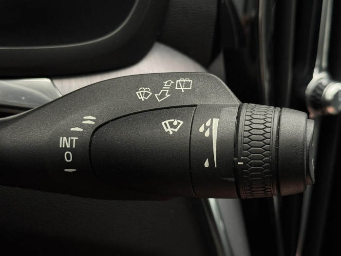 Volvo V60 D3 MOMENTUM PRO AUT 1.maj 2.0 d Momentum