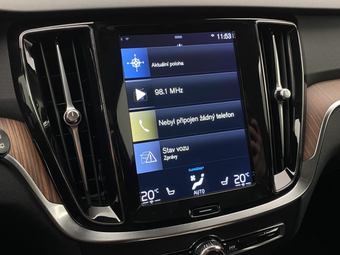 Volvo V60 D3 AWD MOMENTUM AUT CZ 2.0 d Momentum