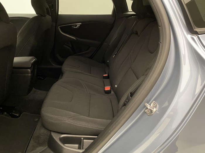 Volvo V40 D2 BLACK EDITION 1.maj. 2.0 d Edition