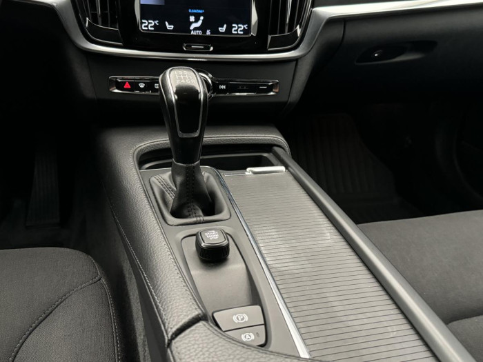 Volvo V90 D3 MOMENTUM AUT 2.0 d Momentum