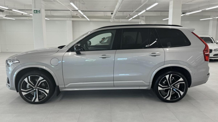 Volvo XC90 T8 AWD RECHARGE REZERVACE