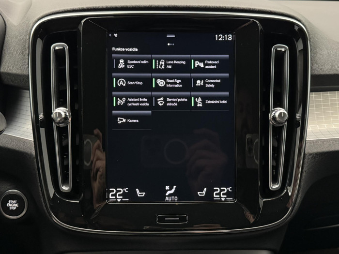 Volvo XC40 T3 MOMENTUM CZ 1.maj 1.5 Momentum