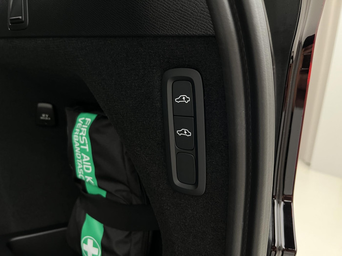 Volvo XC90 T8 AWD RECHARGE DARK ULTRA AUT