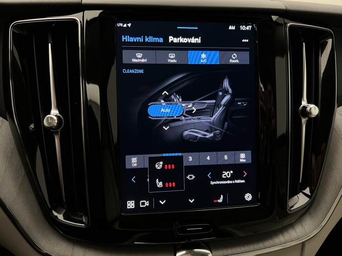 Volvo XC60 T6 AWD RECHARGE PLUS DARK AUT