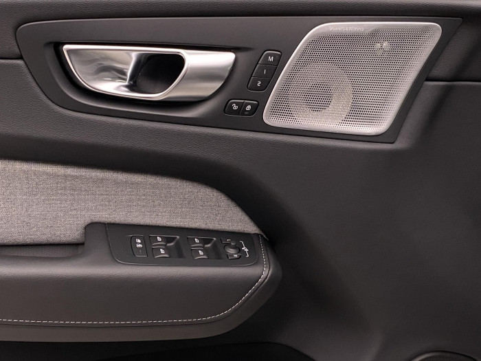 Volvo XC60 T8 AWD ULTIMATE RECHARGE AUT