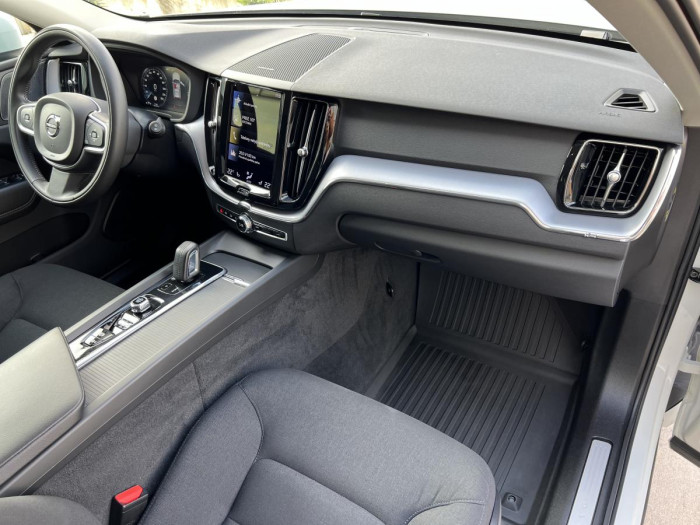 Volvo XC60 B4 AWD MOMENTUM Aut 1.maj. 2.0 Momentum
