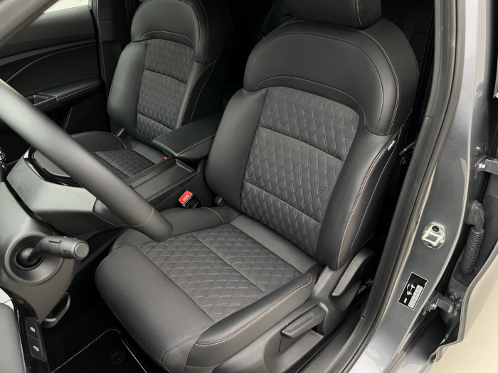 MG MG3 EXCLUSIVE HYBRID+ AUT CZ 1.maj 1.5 Exclusive