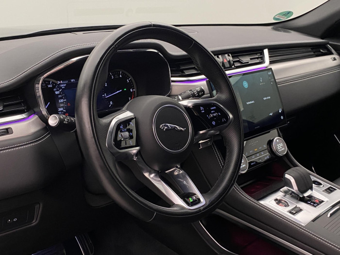 Jaguar F-Pace P250 R-DYNAMIC SE REZERVACE 2.0 Dynamic SE