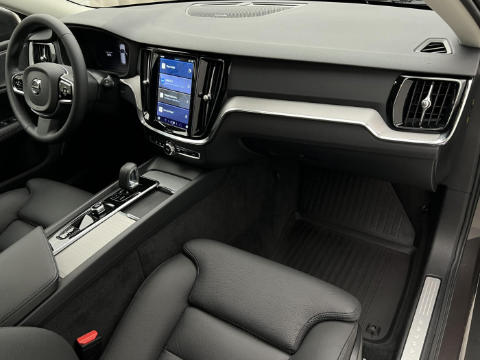 Volvo V60 CC B5 AWD PLUS BRIGHT AUT