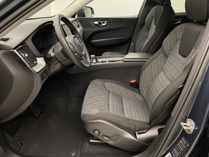 Volvo XC60 B4 AWD CORE AUT CZ