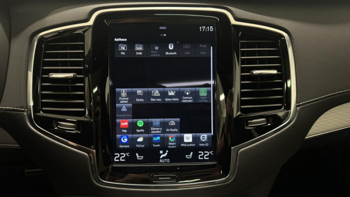 Volvo XC90 T8 AWD R-DESIGN REZERVACE