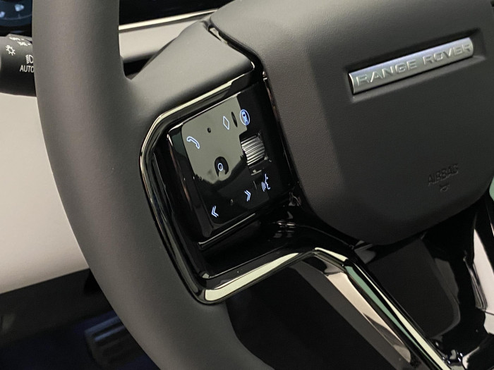 Land Rover Range Rover Evoque P270e S AWD REZERVACE