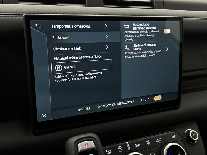 Land Rover Defender 110 D300 X-DYNAMIC SE AWD Aut 3.0 d Dynamic SE