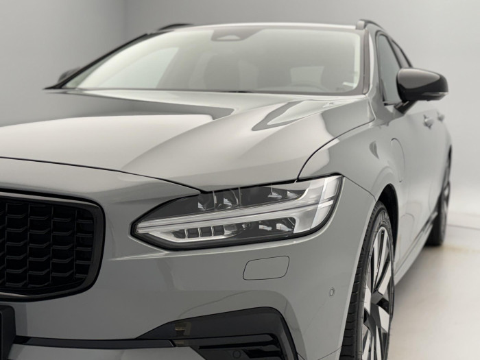 Volvo V90 T6 AWD RECHARGE PLUS DARK AUT
