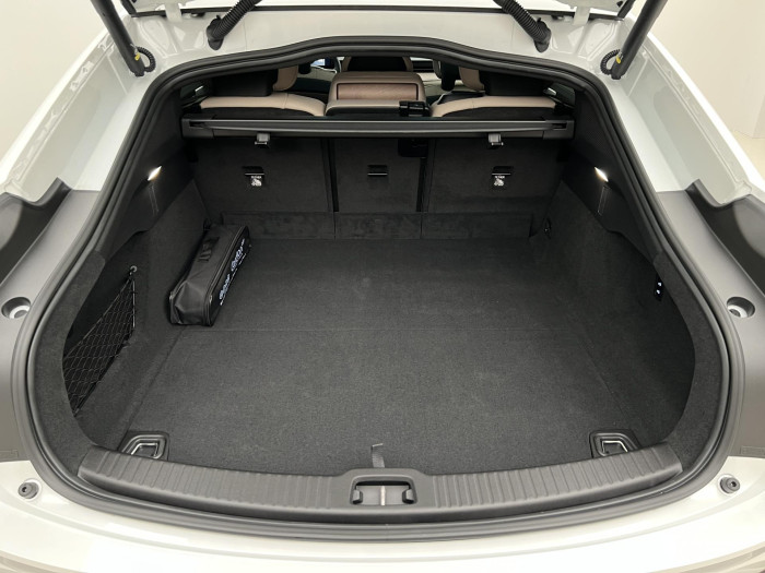 Volvo ES90 PURE ELECTRIC ULTRA