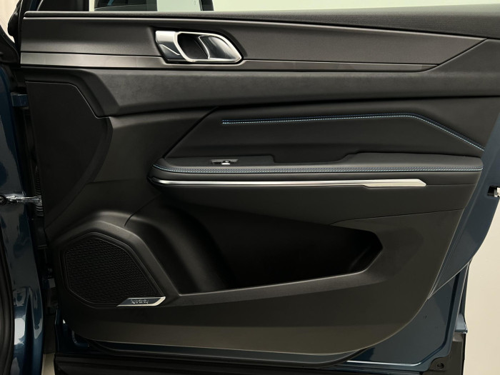 Lynk & Co 01 PHEV DCT AUT