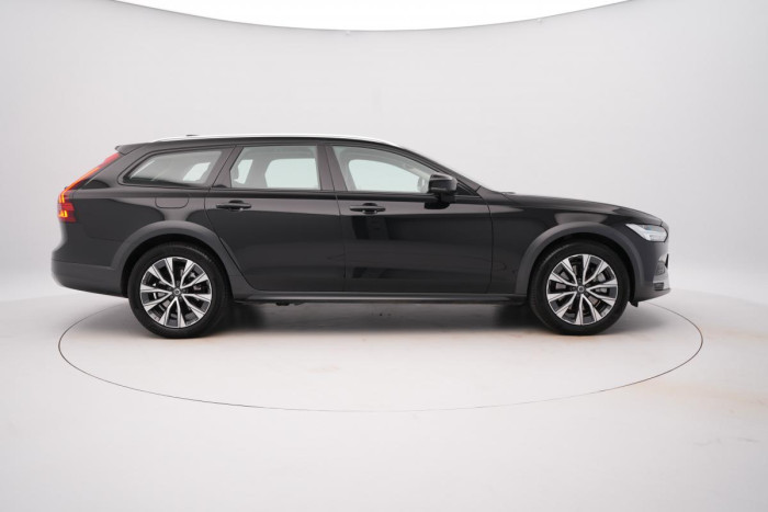 Volvo V90 CC B4 AWD PLUS AUT REZERVACE