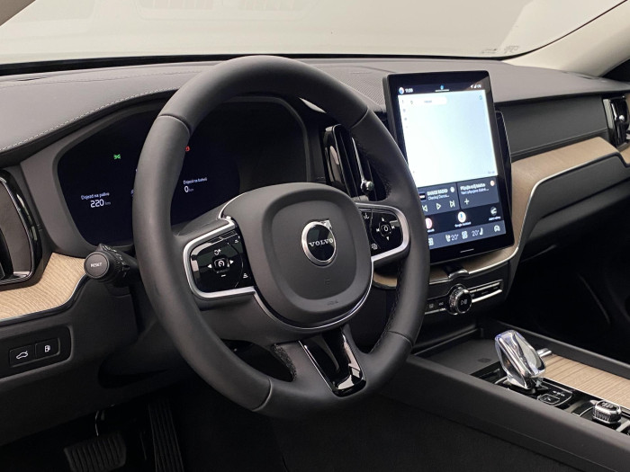 Volvo XC60 T8 AWD BRIGHT ULTRA AUT CZ