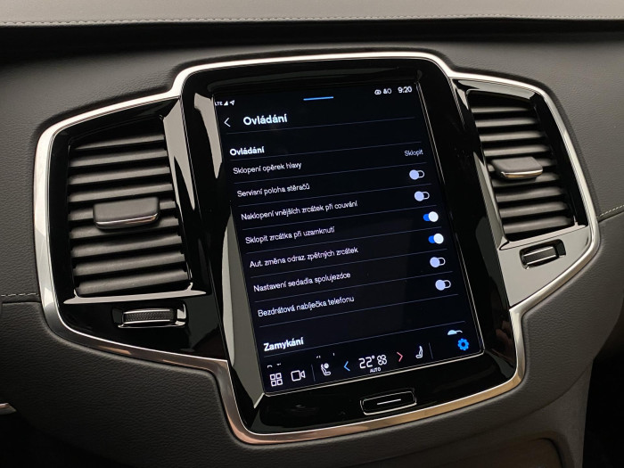 Volvo XC90 T8 AWD ULTRA DARK AUT CZ 7m
