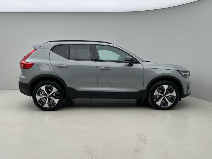Volvo XC40 B4 DARK ULTRA AUT