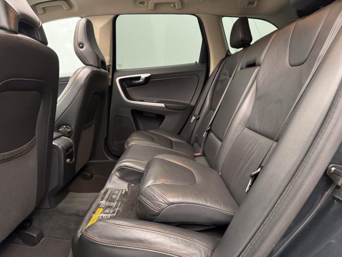 Volvo XC60 D5 AWD SUMMUM 2.4 d Summum