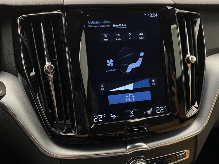 Volvo XC60 T5 AWD MOMENTUM AUT CZ 2.0 Momentum