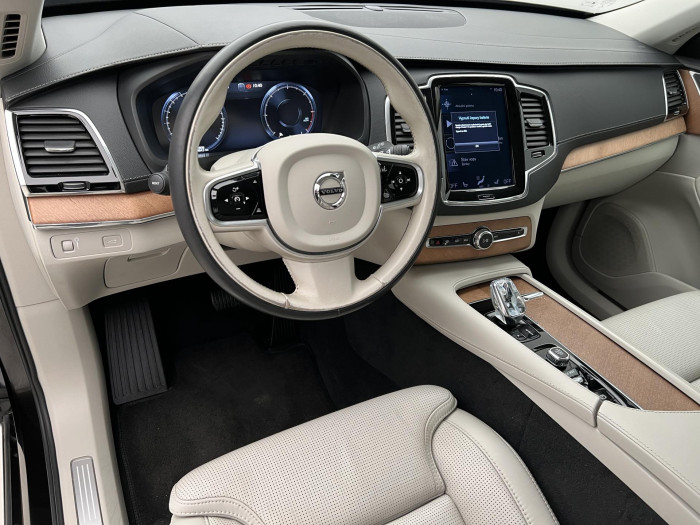 Volvo XC90 B5 AWD INSCRIPTION AUT CZ