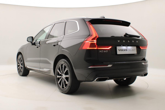 Volvo XC60 T5 AWD INSCRIPTION REZERVACE