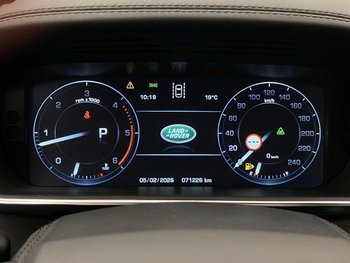 Land Rover Range Rover 4.4 SDV8 VOGUE AWD REZERVACE