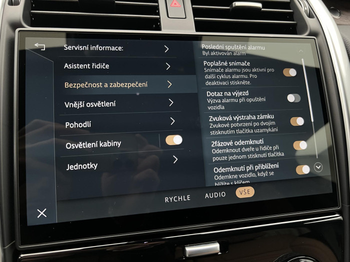 Land Rover Discovery D350 DYNAMIC HSE AWD Aut 3.0 d Dynamic