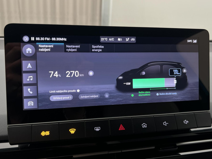 MG MG4 EV EXCLUSIVE 77kWh CZ 1.maj. Exclusive