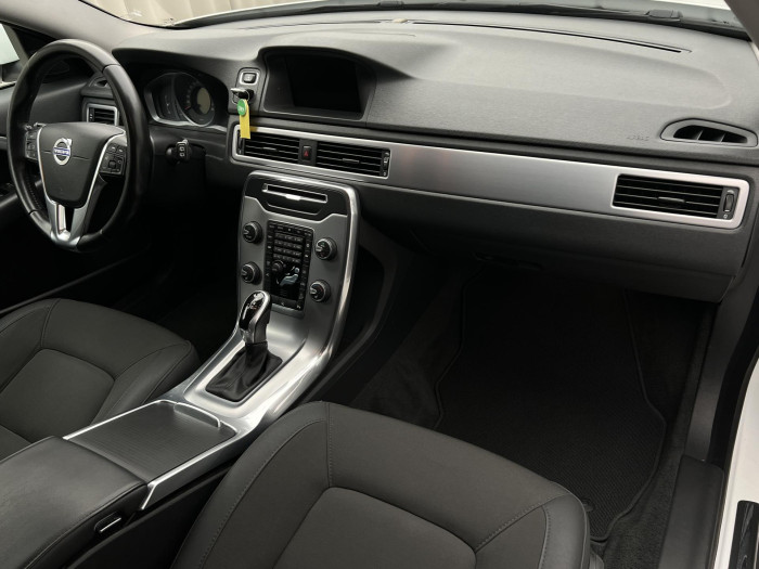 Volvo XC70 D4 AWD NAVIGACE AUT CZ 2.4 d