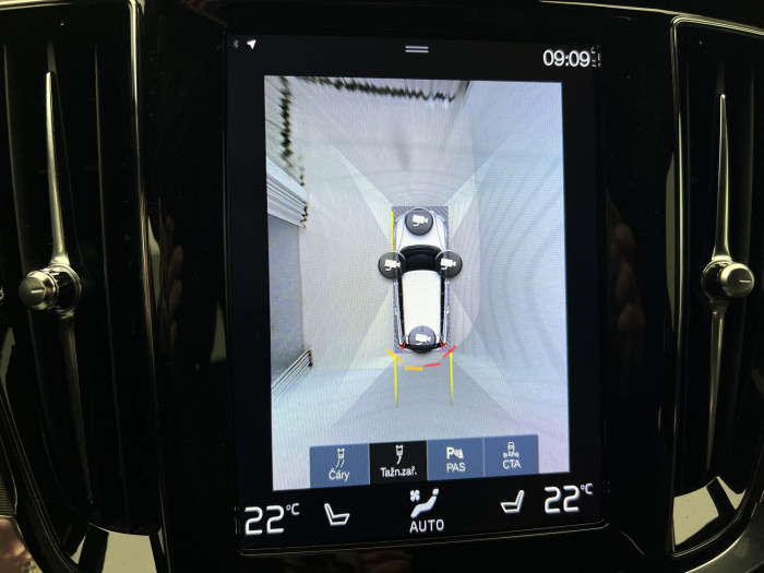 Volvo V60 B3 R-DESIGN AUT 1.maj.