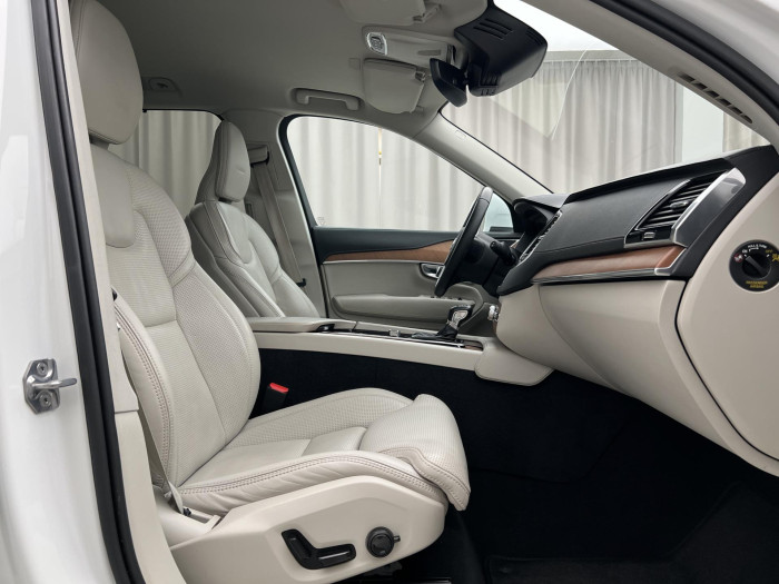 Volvo XC90 D5 AWD INSCRIPTION AUT CZ 2.0 d